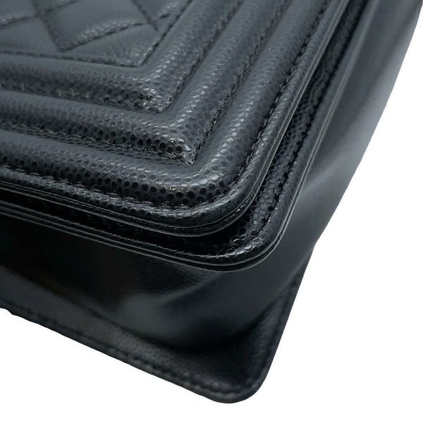 シャネル チェーンショルダーバッグ ココマーク ボーイシャネル キャビアスキン A67086 CHANEL 斜めがけ BOY CHANEL 黒
