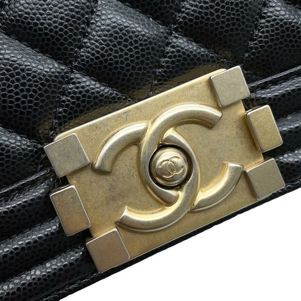 シャネル チェーンショルダーバッグ ココマーク ボーイシャネル キャビアスキン A67086 CHANEL 斜めがけ BOY CHANEL 黒