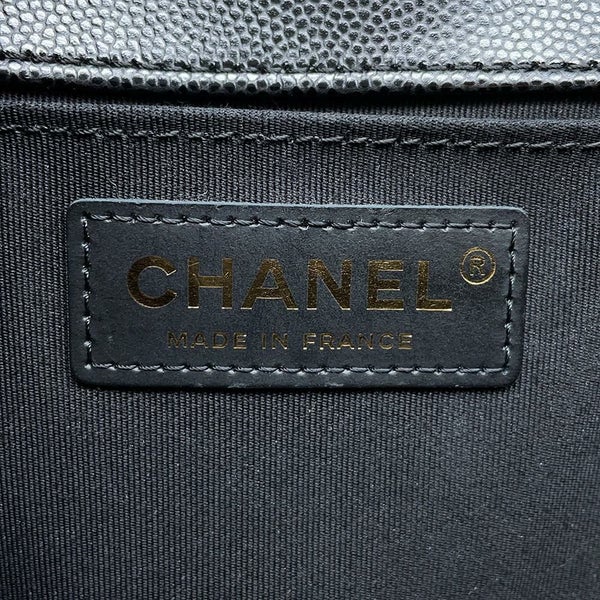 シャネル チェーンショルダーバッグ ココマーク ボーイシャネル キャビアスキン A67086 CHANEL 斜めがけ BOY CHANEL 黒