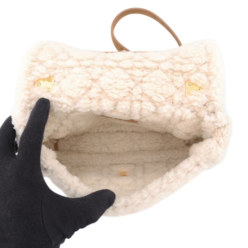 クリスチャン・ディオール ショルダーバッグ カロ カナージュ ムートン/シアリング M9241UMMN Christian Dior セール品