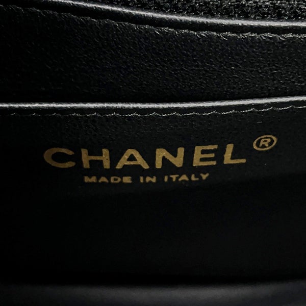 シャネル チェーンショルダーバッグ マトラッセ ココマーク キャビアスキン ミニマトラッセ A35200 CHANEL 黒