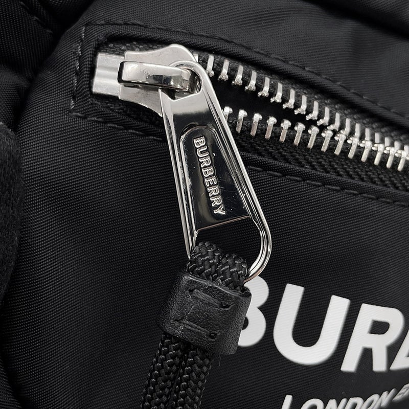 バーバリー ボディバッグ ロゴプリント ナイロン 8014519 BURBERRY ウエストポーチ 黒