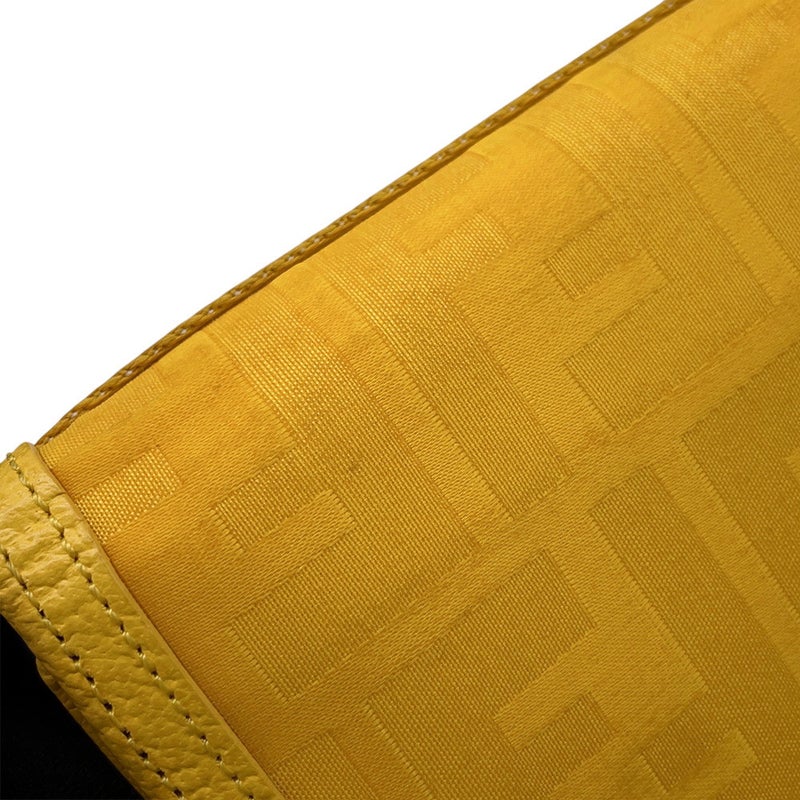 フェンディ 三つ折り財布 ズッカ FFロゴ ナイロン FENDI 財布