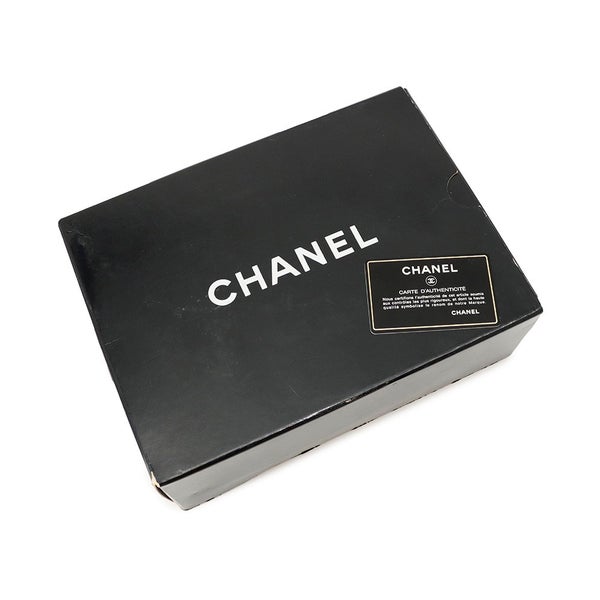 シャネル チェーンショルダーバッグ マトラッセ25 ココマーク シングルチェーン シングルフラップ A01165 CHANEL 白