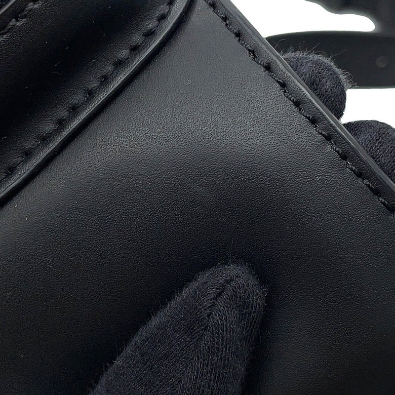 ヴァレンティノ・ガラヴァーニ ボディバッグ VLTNロゴ レザー VY2B0A10WJW VALENTINO ベルトバッグ 黒