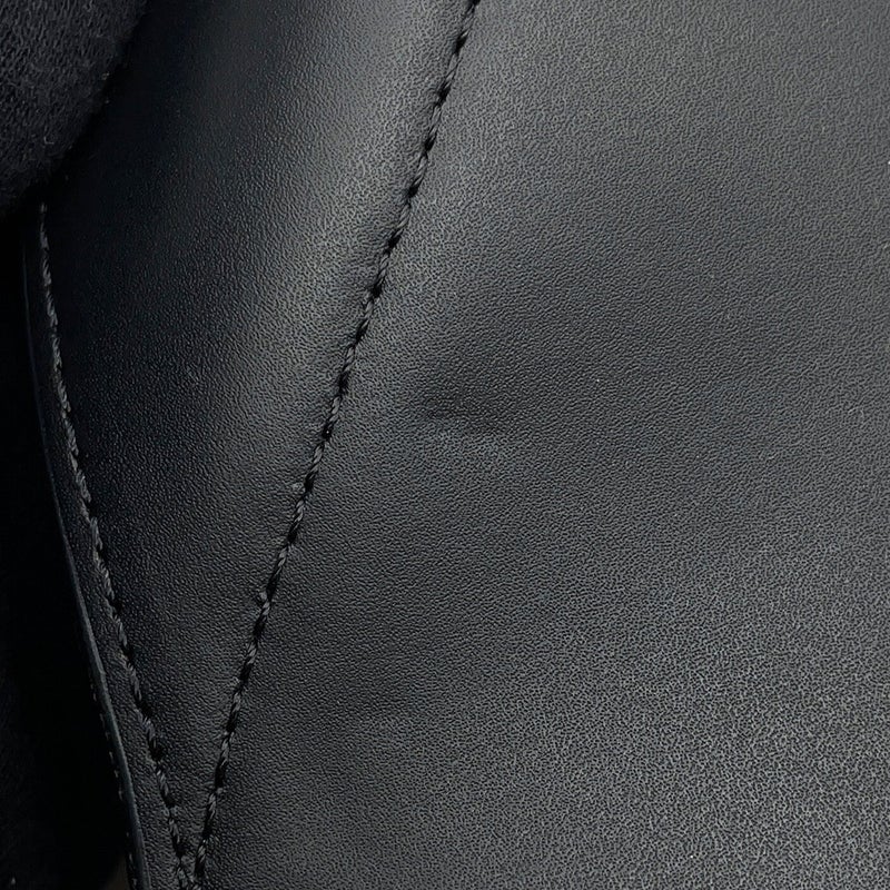 ヴァレンティノ・ガラヴァーニ ボディバッグ VLTNロゴ レザー VY2B0A10WJW VALENTINO ベルトバッグ 黒