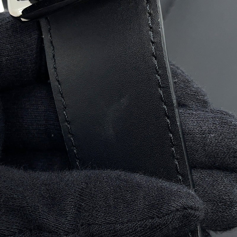 ヴァレンティノ・ガラヴァーニ ボディバッグ VLTNロゴ レザー VY2B0A10WJW VALENTINO ベルトバッグ 黒