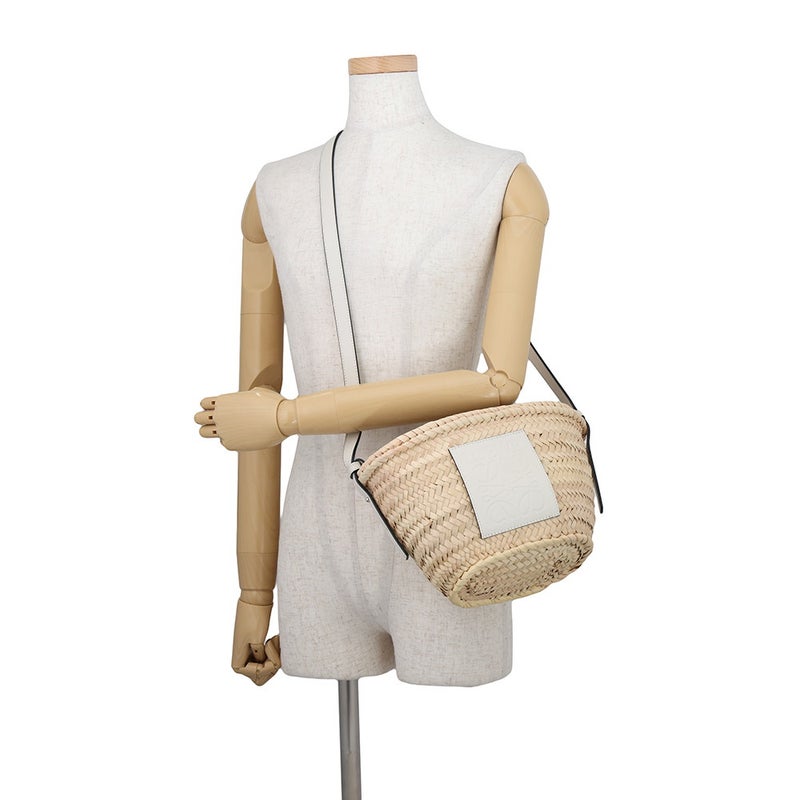 ロエベ ショルダーバッグ ドローストリング バケットバッグ ミニ ラフィア/レザー アナグラム A223222X01 LOEWE カゴバッグ 白
