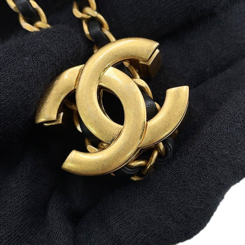 シャネル リュック CHANEL 25 ミディアム バックパック マトラッセ ココマーク キャビアスキン AS5600 CHANEL 黒