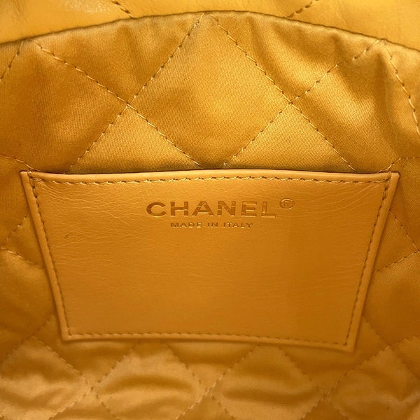シャネル ハンドバッグ CHANEL 22 ミニ ココマーク シャイニーカーフレザー AS3980 CHANEL 2wayショルダーバッグ