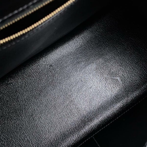 エルメス ハンドバッグ ケリー32 外縫い ブラック/ブラック/ゴールド金具 ボックスカーフ 〇W刻印 黒