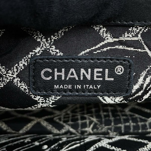 シャネル トートバッグ エッセンシャル トートGM A46882 CHANEL ロゴ ショルダーバッグ 白