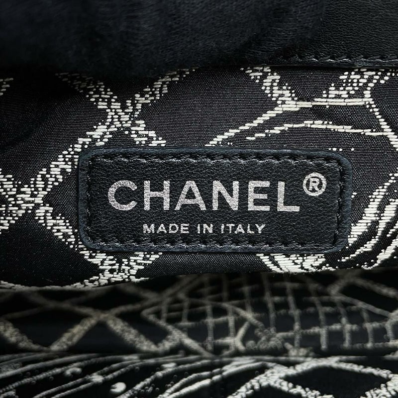 シャネル トートバッグ エッセンシャル トートGM A46882 CHANEL ロゴ ショルダーバッグ 白