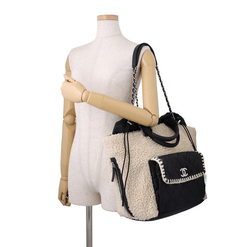 シャネル トートバッグ マトラッセ ココマーク ボア 巾着トート ムートン ナイロン CHANEL 2way