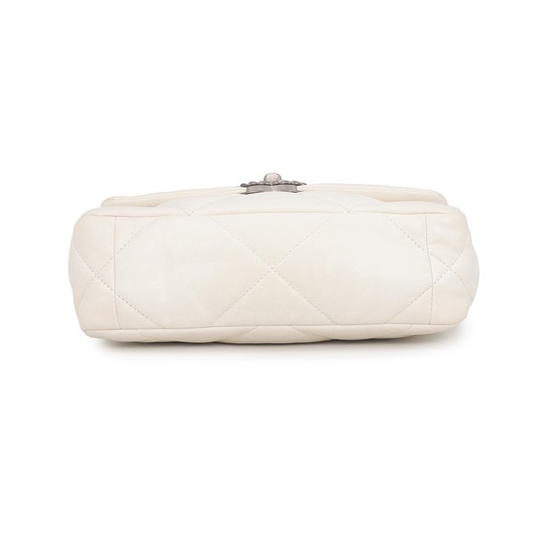 シャネル チェーンショルダーバッグ CHANEL19 フラップバッグ ココマーク ラムスキン AS1160 CHANEL 白