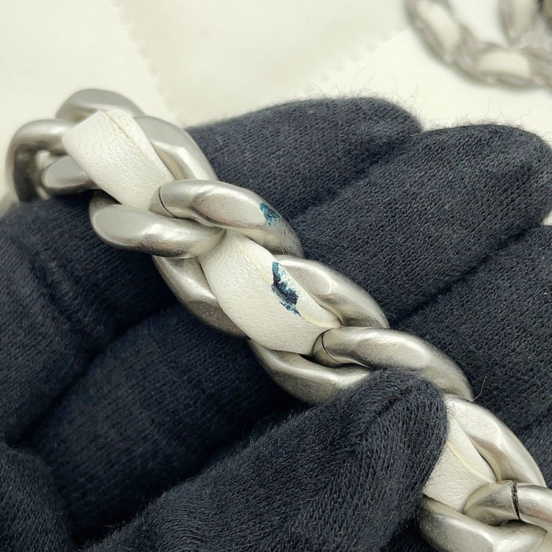 シャネル チェーンショルダーバッグ CHANEL19 フラップバッグ ココマーク ラムスキン AS1160 CHANEL 白