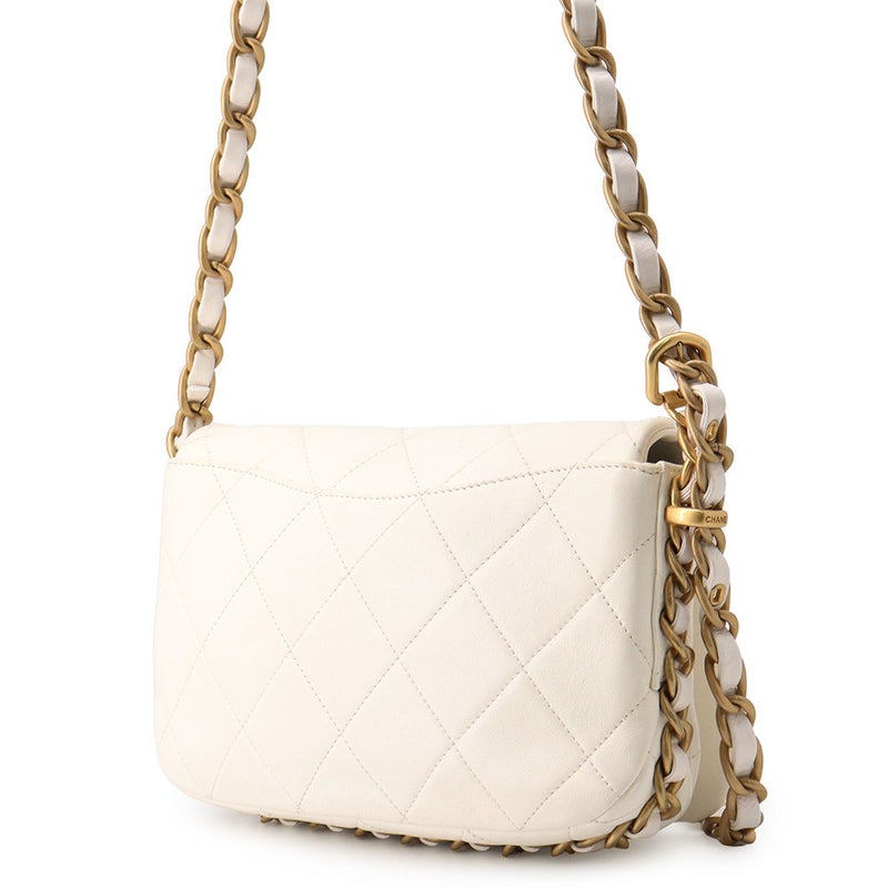 シャネル チェーンショルダーバッグ マトラッセ ココマーク ラムスキン AS4451 CHANEL 白