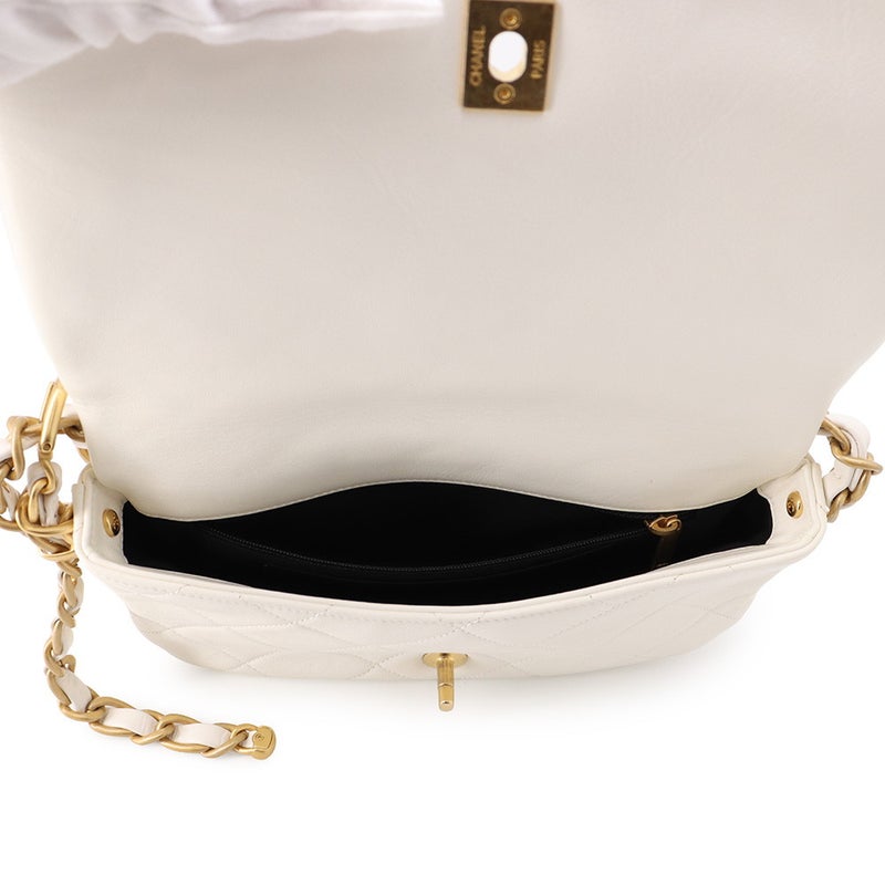 シャネル チェーンショルダーバッグ マトラッセ ココマーク ラムスキン AS4451 CHANEL 白
