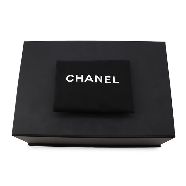 シャネル チェーンショルダーバッグ マトラッセ ココマーク ラムスキン AS4451 CHANEL 白
