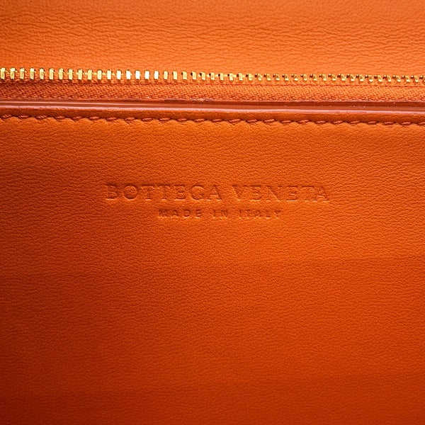 ボッテガヴェネタ ショルダーバッグ ザ クラシック  レザー BOTTEGA VENETA バッグ