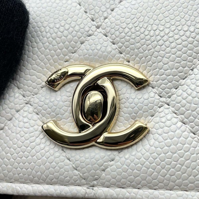 シャネル ハンドバッグ ココハンドル マトラッセ マイクロ キャビアスキン AP4245 CHANEL 2wayチェーンショルダーバッグ 白