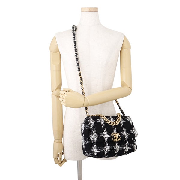 シャネル チェーンショルダーバッグ CHANEL19 フラップバッグ ココマーク  ツイード AS1160 CHANEL バッグ 黒 白