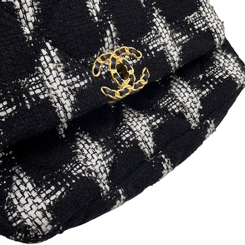 シャネル チェーンショルダーバッグ CHANEL19 フラップバッグ ココマーク  ツイード AS1160 CHANEL バッグ 黒 白