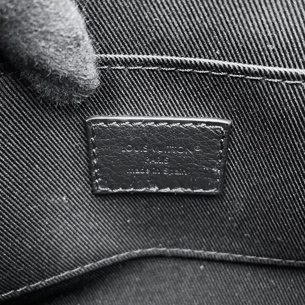 ルイヴィトン ショルダーバッグ モノグラム・シャドウ パルス・ウェアラブル ウォレット M12636 LOUIS VUITTON 黒 ブラック