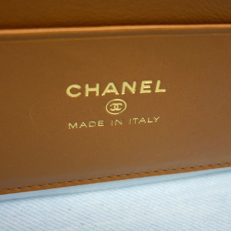 シャネル チェーンショルダーバッグ バニティ ココマーク ウォッシュデニム AP5164 CHANEL