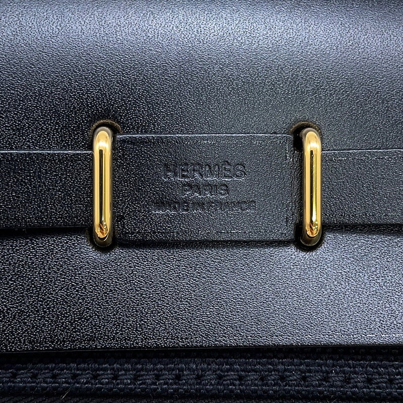 エルメス ショルダーバッグ エールバッグジップ ミニ ブラック/ゴールド金具 トワルアッシュ/ヴァッシュハンター K刻印 黒
