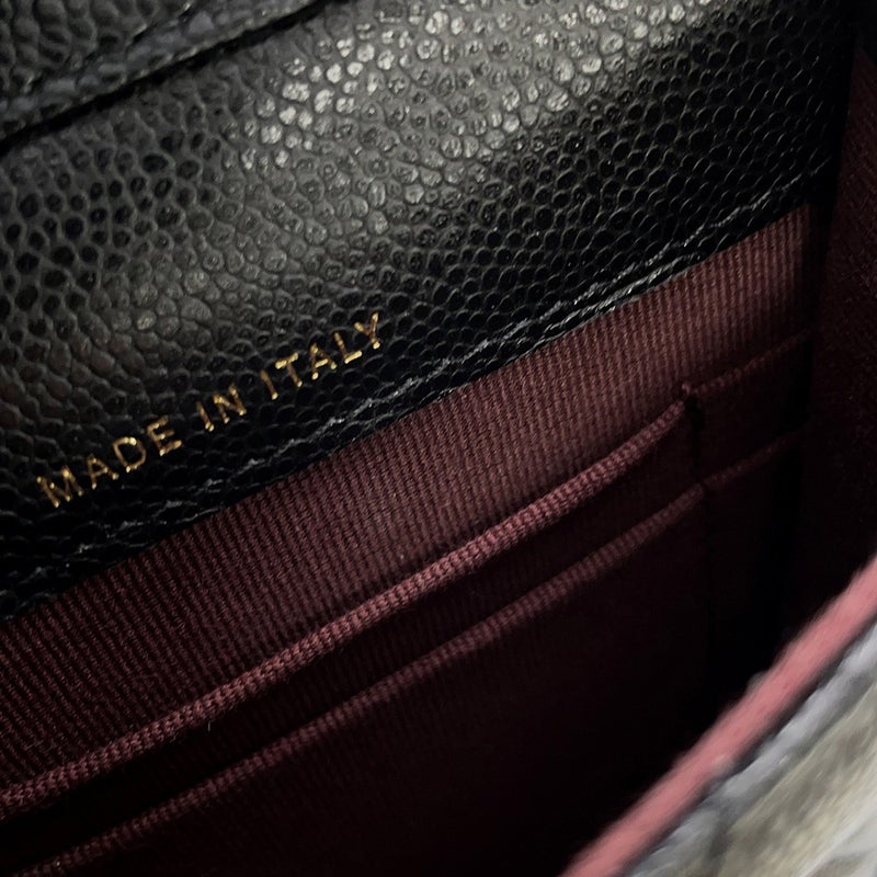 シャネル チェーンフォンケース マトラッセ ココマーク キャビアスキン AP3880 CHANEL バッグ 黒