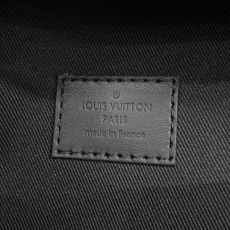 ルイヴィトン リュック モノグラム・エクリプス ディスカバリー・バックパックPM M22558 LOUIS VUITTON ブラック 黒