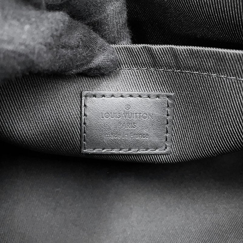 ルイヴィトン ショルダーバッグ グレインカーフレザー LV アエログラム シティ・キーポル M59255 LOUIS VUITTON 黒 ブラック
