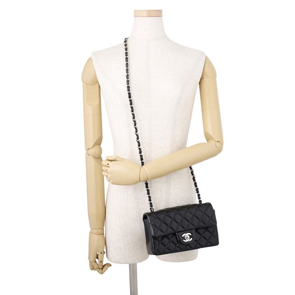 シャネル チェーンショルダーバッグ ミニマトラッセ ココマーク ラムスキン A69900 CHANEL バッグ 黒