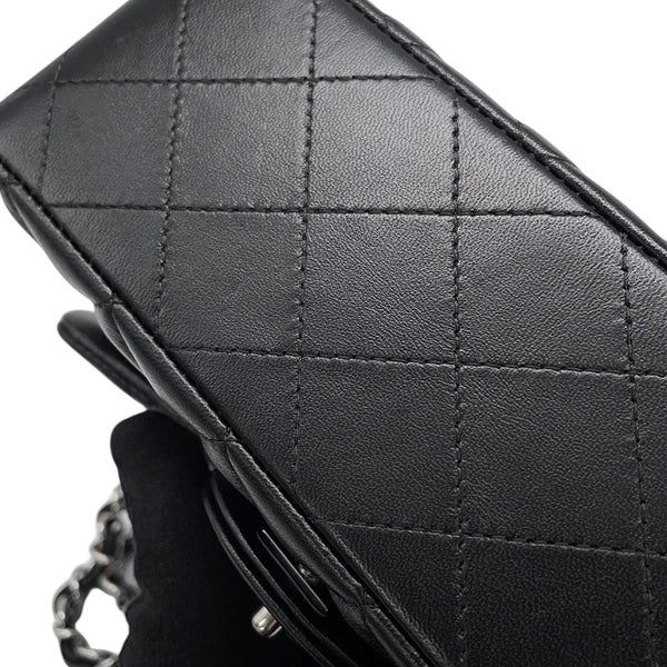 シャネル チェーンショルダーバッグ ミニマトラッセ ココマーク ラムスキン A69900 CHANEL バッグ 黒