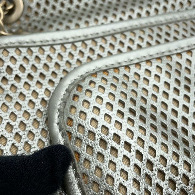 シャネル チェーンショルダーバッグ フレンチリビエラ パンチング CHANEL バッグ