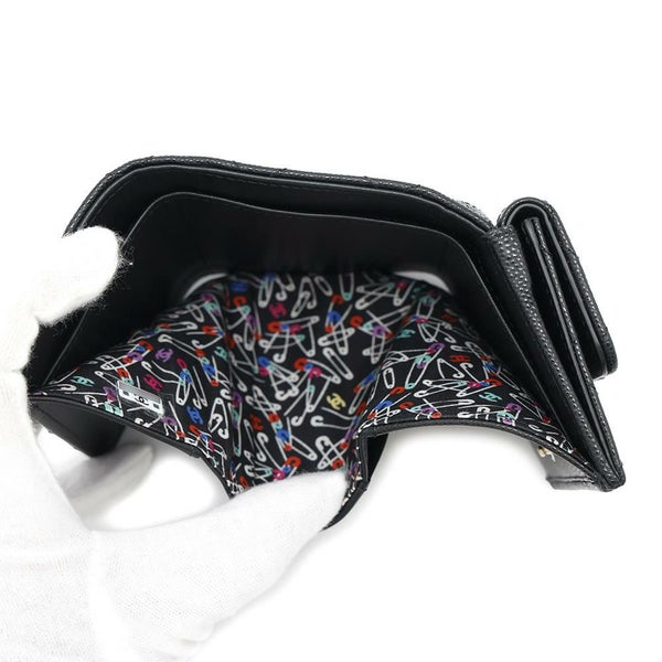 シャネル 三つ折り財布 マトラッセ ココマーク コンパクトウォレット キャビアスキン AP4084 CHANEL 財布 黒