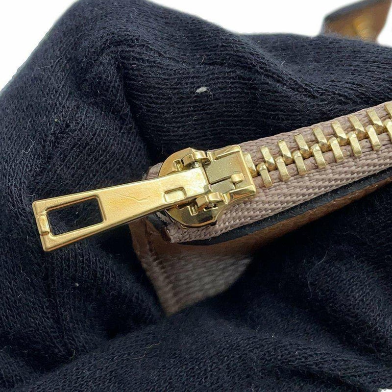 ロエベ 三つ折り財布 アナグラム スモール バーティカル ウォレット C660S86X04 LOEWE 財布