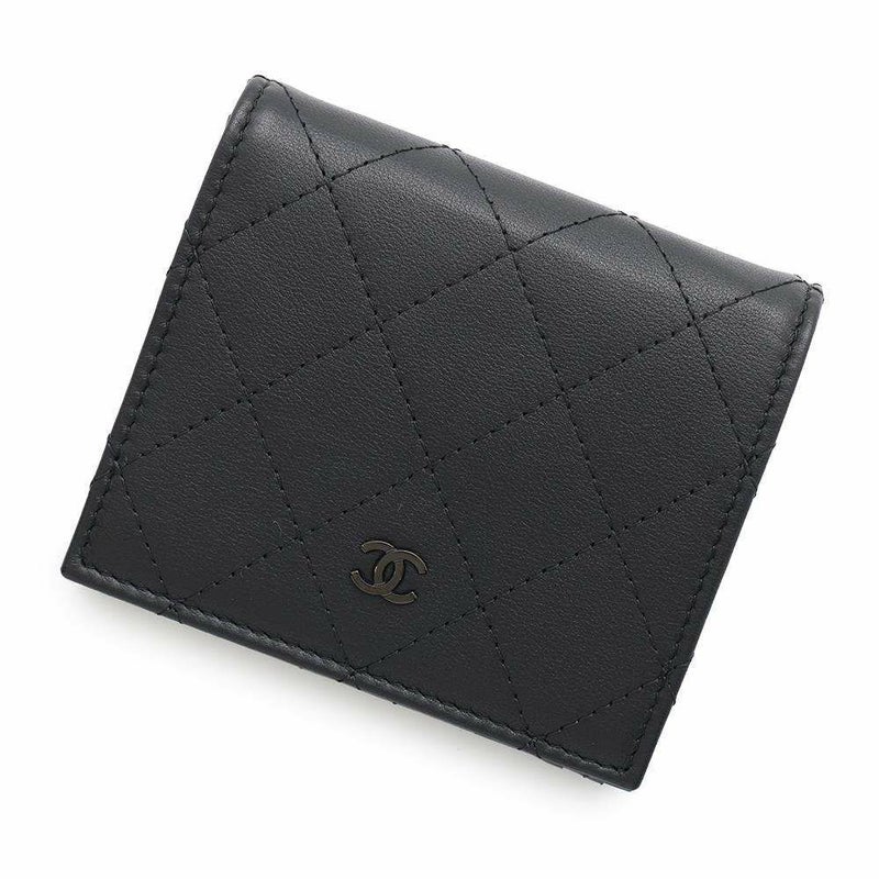 シャネル 二つ折り財布 ココマーク マトラッセ クラシック スモールウォレット レザー AP3817 黒