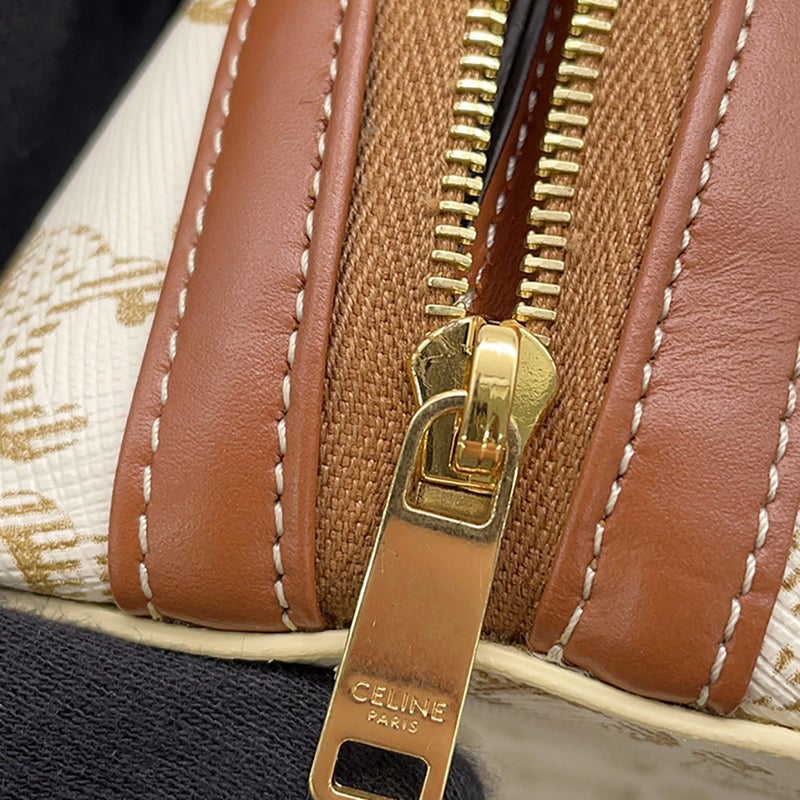 セリーヌ ポーチ トリオンフ コスメティック ポーチ 4M1622CZJ.01BC CELINE 化粧ポーチ