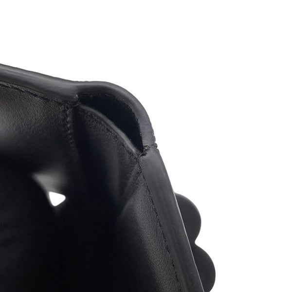 セリーヌ 三つ折り財布 ファイン ストラップウォレット ニノ レザー 10M963GHH.38NO CELINE 財布 黒
