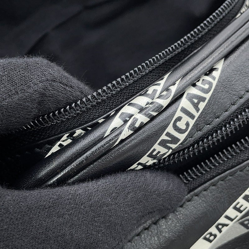 バレンシアガ ボディバッグ エクスプローラー ウエストバッグ レザー 529550 BALENCIAGA 黒
