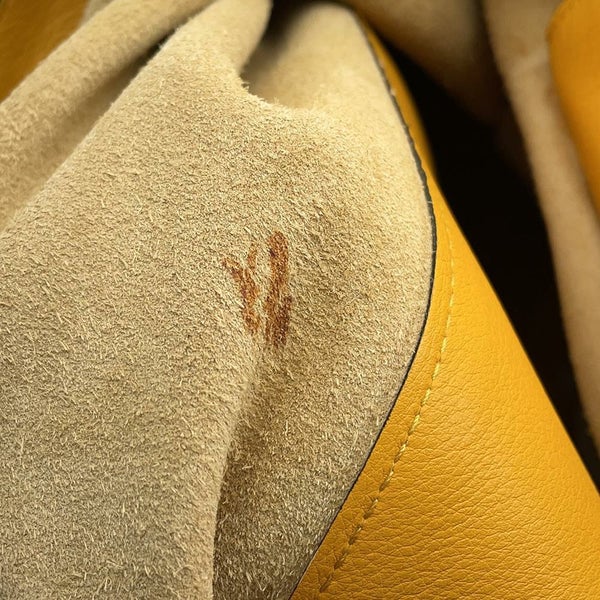 ロエベ ショルダーバッグ アントン スリングバッグ レザー LOEWE ボディバッグ