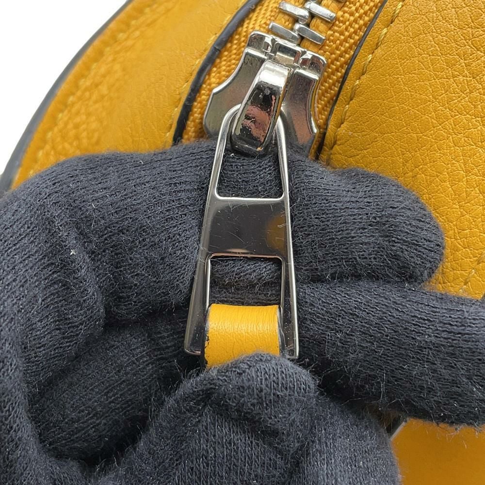 ロエベ ショルダーバッグ アントン スリングバッグ レザー LOEWE