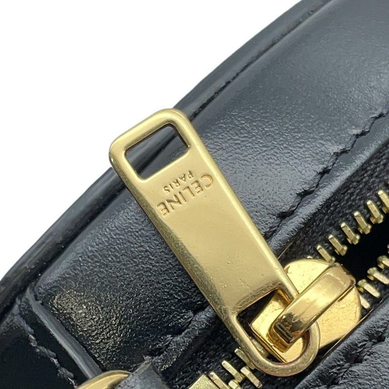 セリーヌ ショルダーバッグ キュイルトリオンフ オーバル レザー 10I70 3DPQ CELINE ポシェット  黒