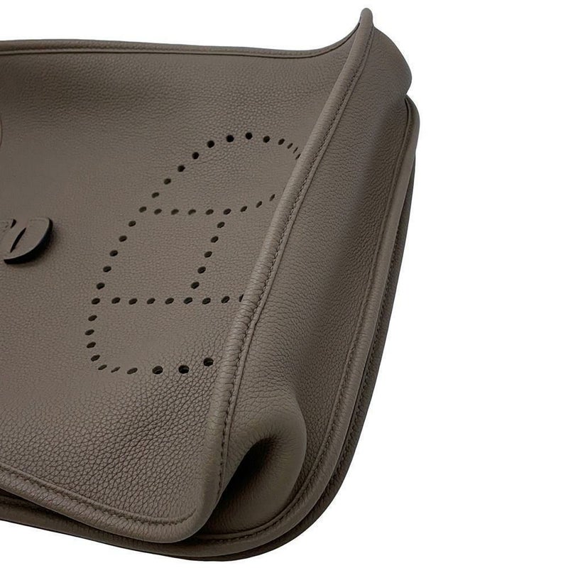 エルメス ショルダーバッグ エブリン3 PM グリアスファルト/シルバー金具 トリヨンモーリス C刻印 HERMES Evelyne