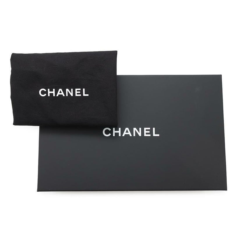 シャネル チェーンショルダーバッグ マトラッセ ココマーク バニティバッグ ラムスキン AP3593 CHANEL 白