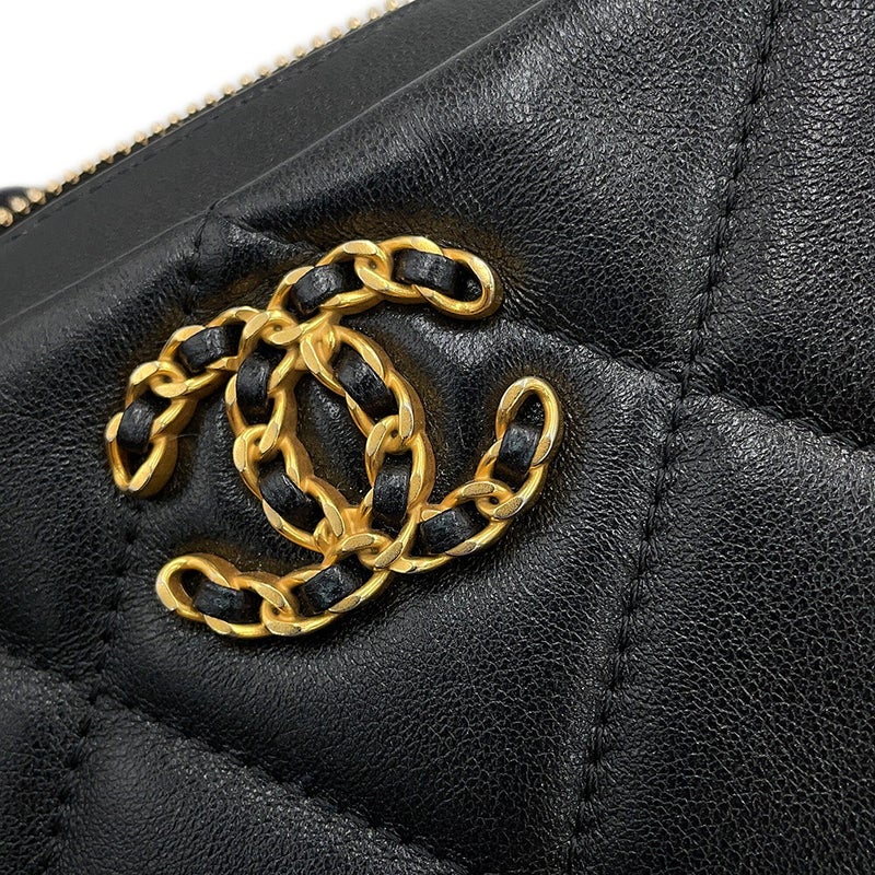 シャネル チェーンショルダーバッグ CHANEL19 ココマーク ラムスキン AP2728 CHANEL バッグ 黒