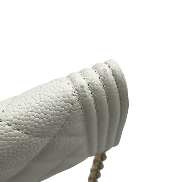 シャネル チェーンウォレット ボーイシャネル マトラッセ ココマーク ミニ キャビアスキン AP2206 CHANEL 財布 白