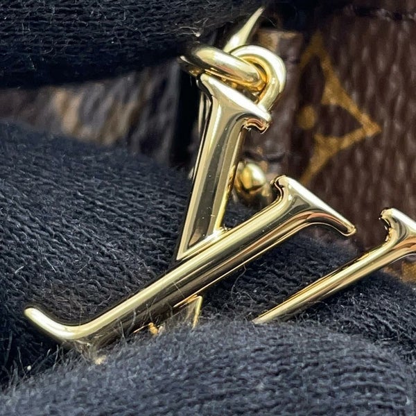 ルイヴィトン キーホルダー モノグラム ドラゴンヌ・LVループ M01960 LOUIS VUITTON